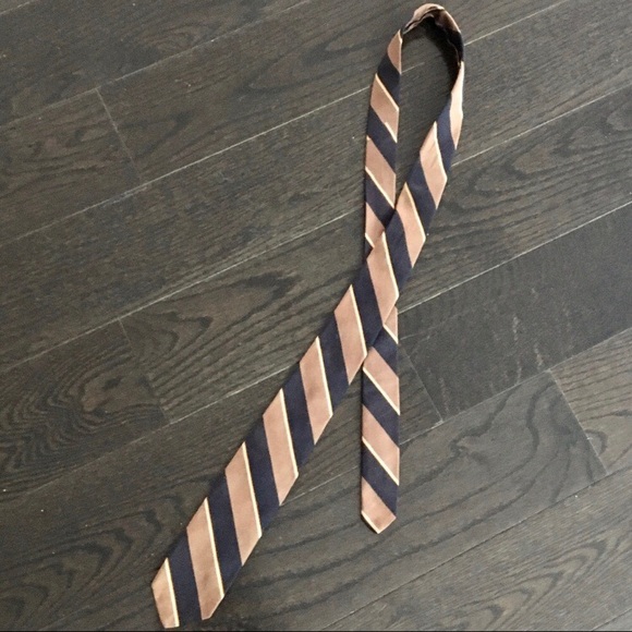 Men’s Brooks Brothers Makers Necktie - Picture 7 of 8